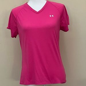 🌟 Under Armour shirt